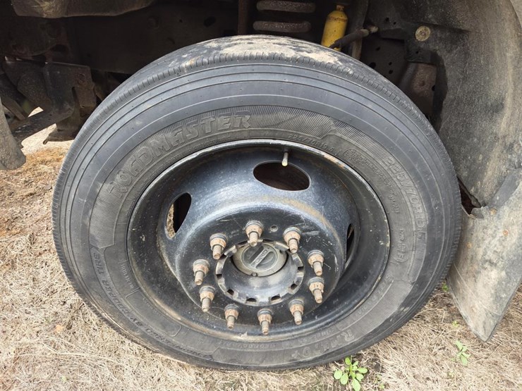 2005-ford-f550-xl-image-69