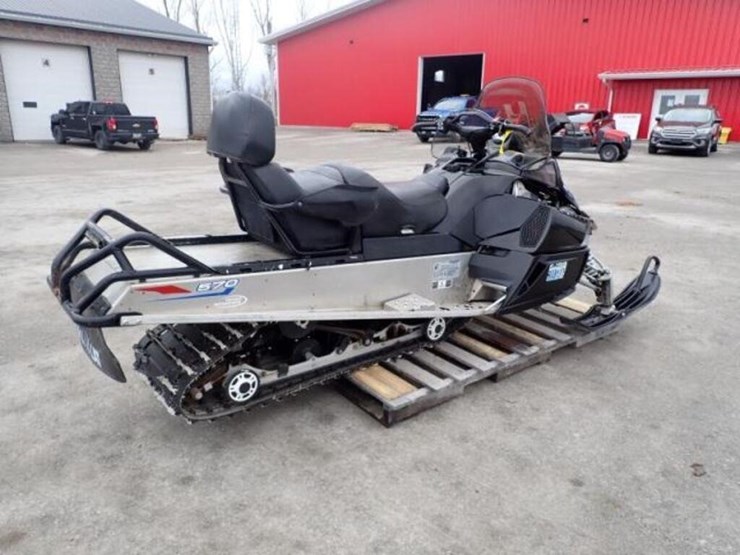 caterpillar-570-image-8