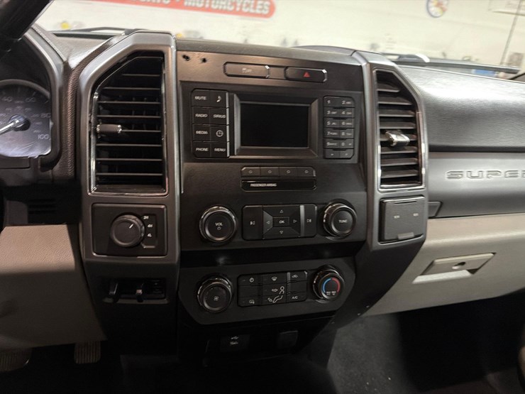 2019-ford-f250-image-18