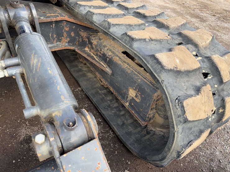 2016-bobcat-e85-image-32