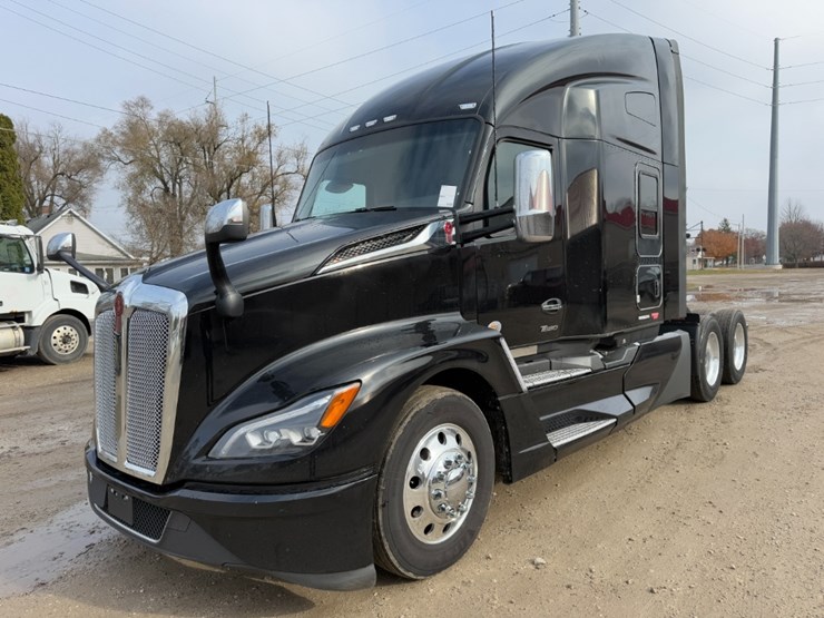 kenworth-t680-image-1