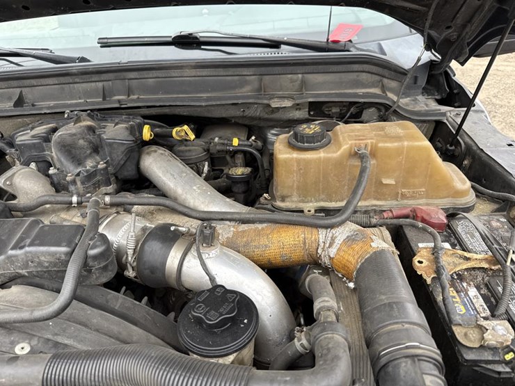 ford-f550-xlt-image-13