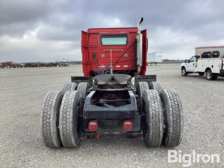 2002-volvo-vnl-t/a-truck-tractor-image-6