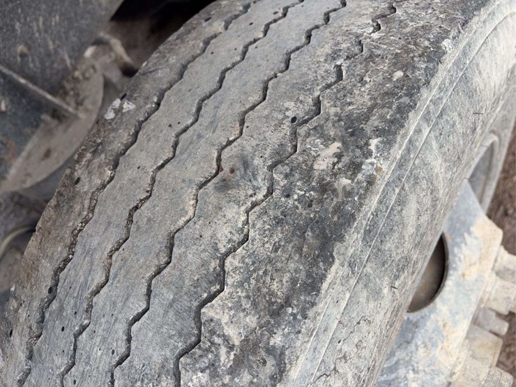 1996-international-5000-image-14