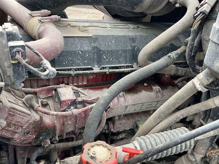 2018-mack-gu-granite-6-axle-dump-truck-image-34