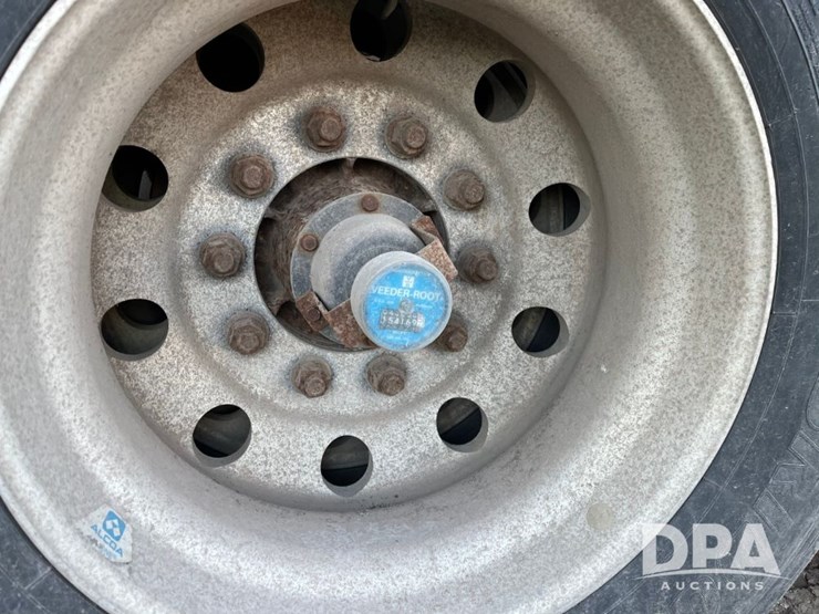 2013-timpte-super-hopper-image-17