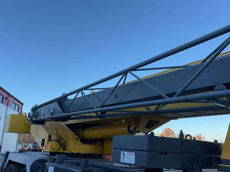 1993-grove-tms700b-image-38