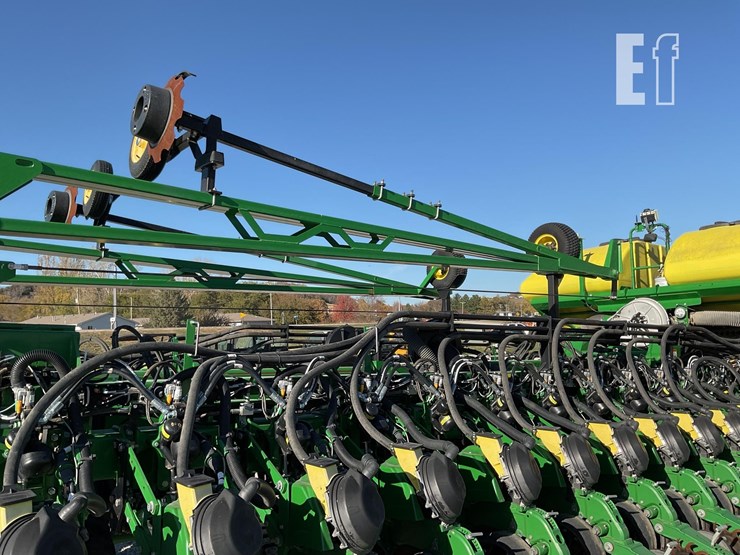 john-deere-db60-image-8