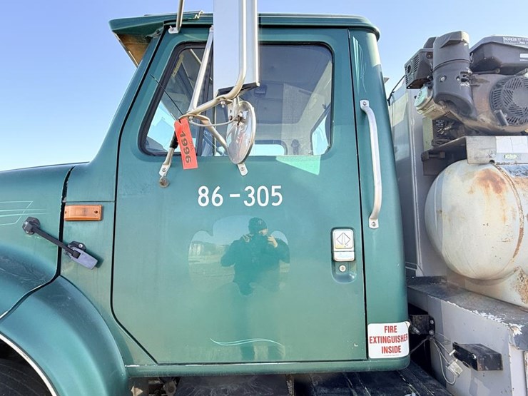 international-4700-image-12