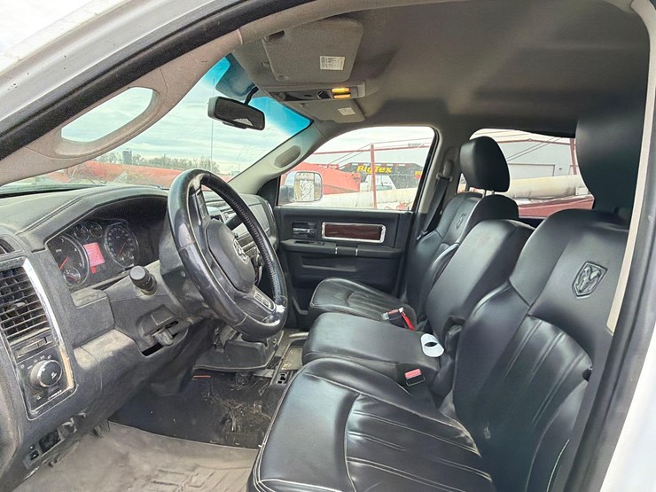 2012-dodge-2500-image-17