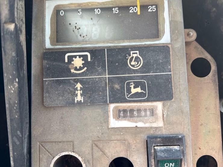john-deere-4850-image-16