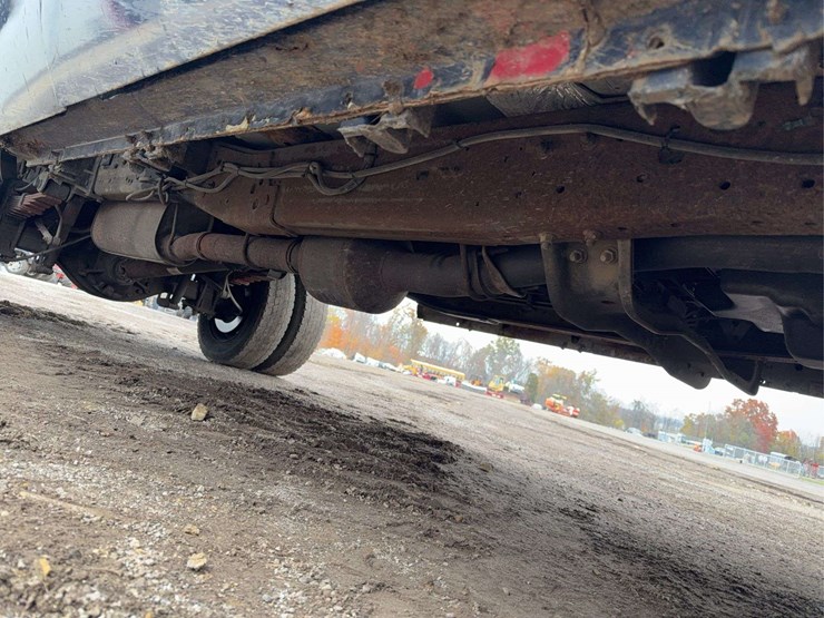 2004-ford-f450-image-34