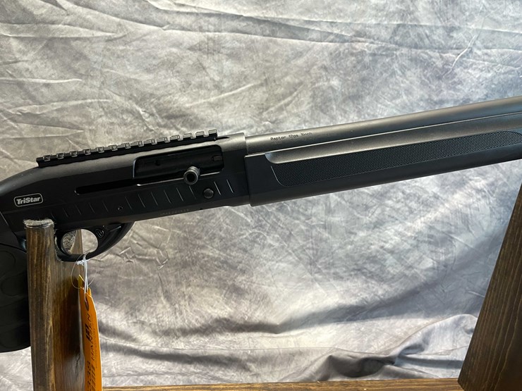 #2338-•-tri-star-12-ga.-semi-auto-shotgun,-sn:-ara0001825-image-3