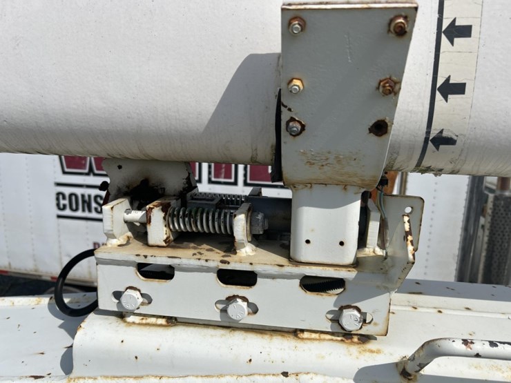 international-4000-image-44