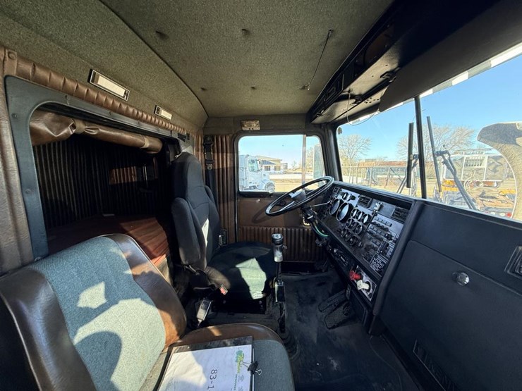 1993-kenworth-t800b-image-54