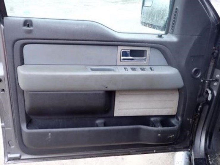 ford-f150-xlt-image-24