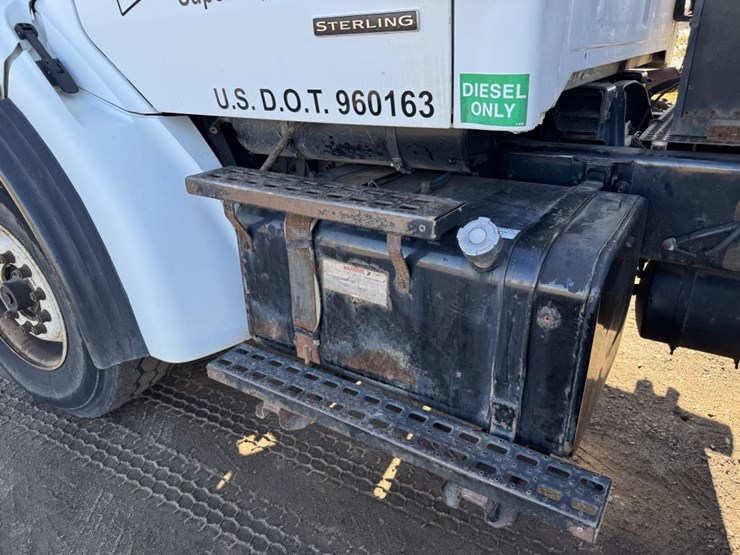 2002-vactor-2100-image-13