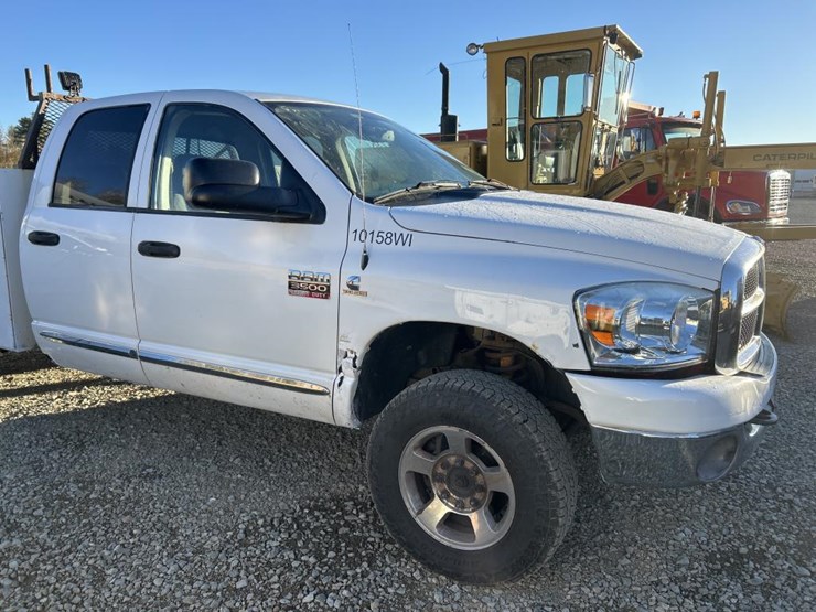 2008-dodge-3500-image-10