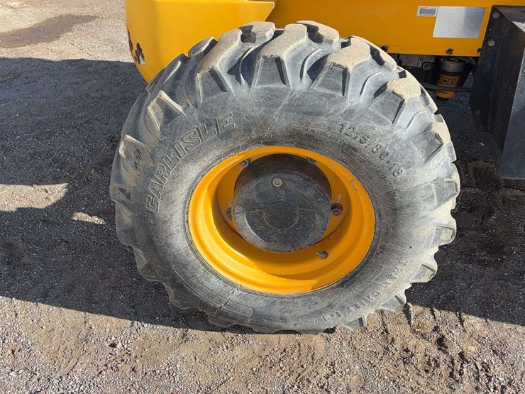 2015-jcb-930-image-12