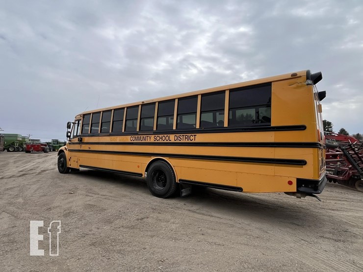 2015-thomas-saf-t-liner-c2-image-7