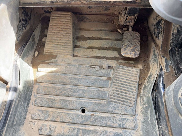 caterpillar-259d-image-36