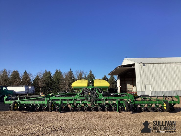 2011-john-deere-dr18-image-2
