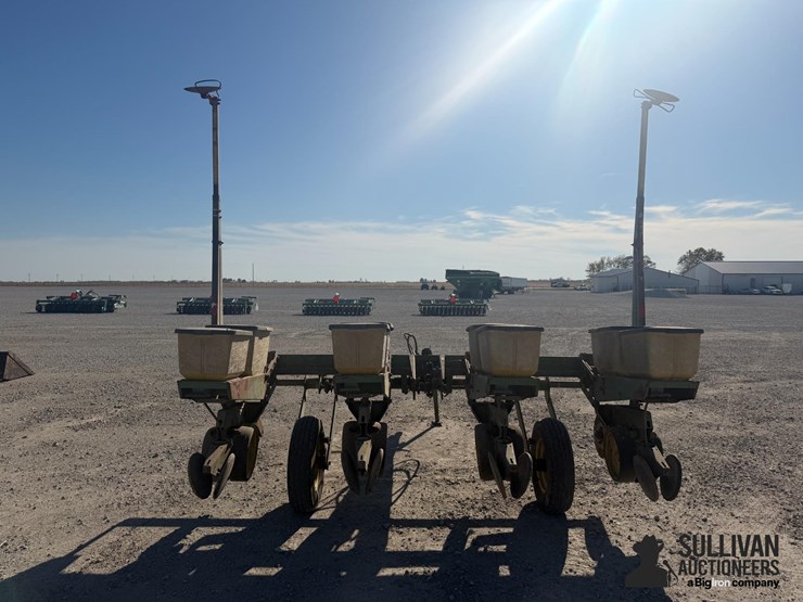 john-deere-7000-image-6