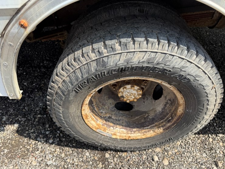 2007-ford-e450-image-11