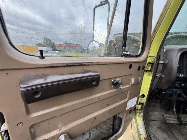 1986-international-1954-s/a-truck-tractor-image-24