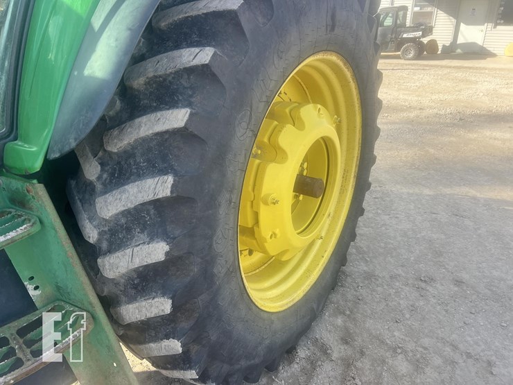 2008-john-deere-7330-image-33