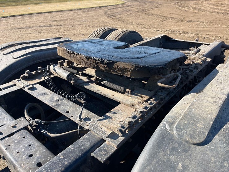 2005-international-9200i-image-22