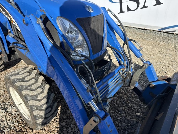 new-holland-tc26da-image-15