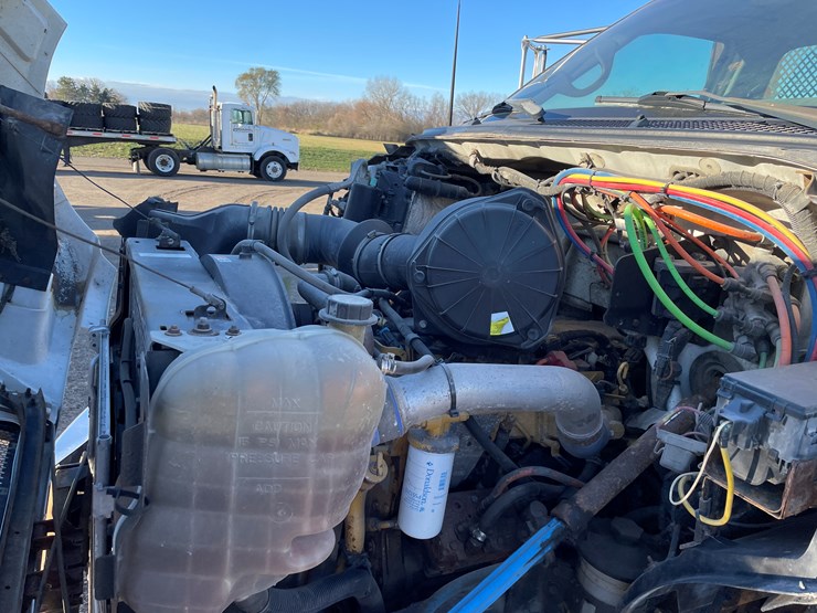 2007-ford-f750-xl-image-33