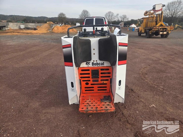 2018-bobcat-mini-track-loader-image-6