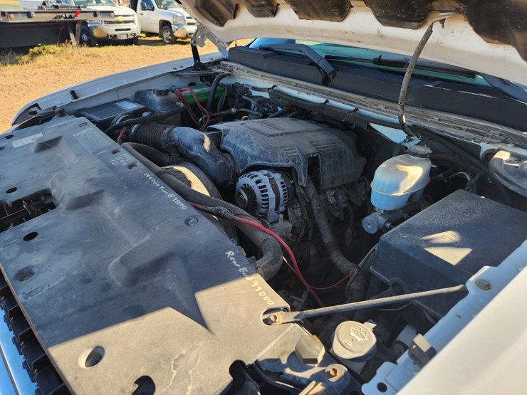 2007-chevrolet-3500-image-37