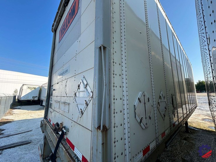 2014-stoughton-28-ft-image-6