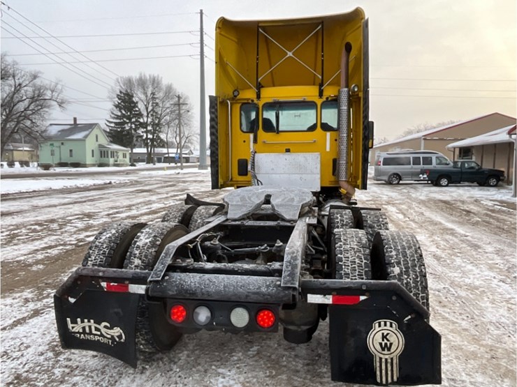 2019-kenworth-t880-image-13