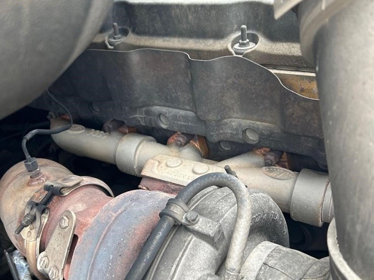 peterbilt-384-image-62