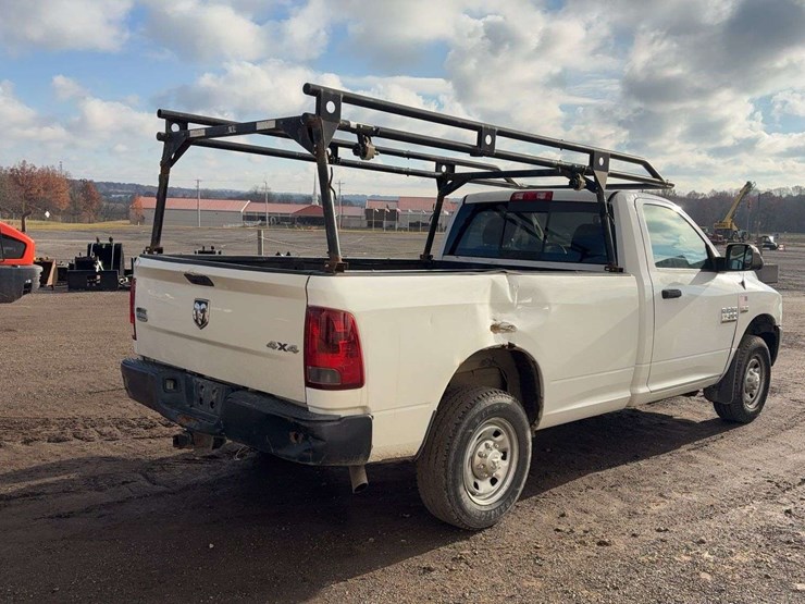 2014-dodge-ram-2500-image-3