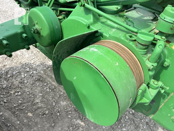 john-deere-630-image-22