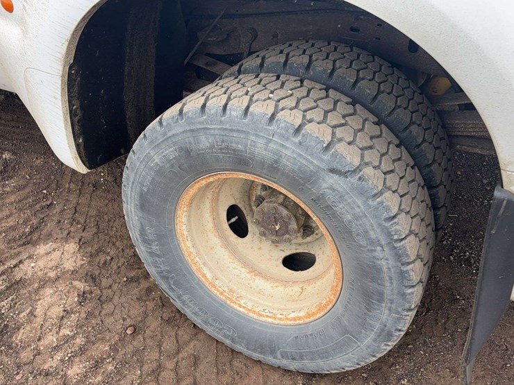 2004-ford-f350-image-5