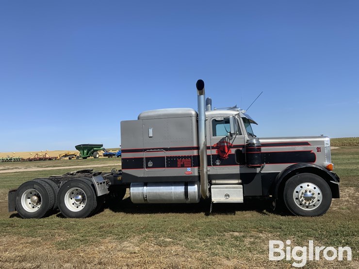 1995-peterbilt-379-image-4