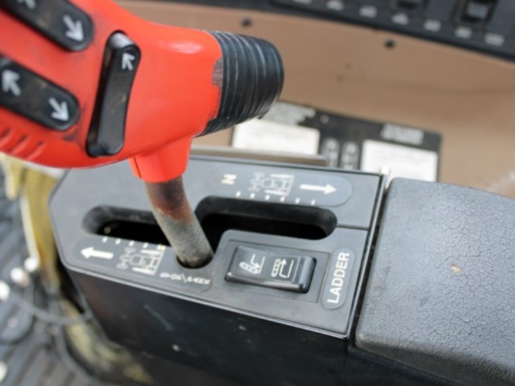 john-deere-4700-image-18