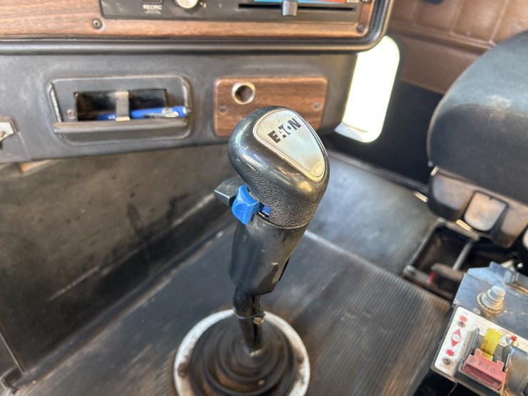 1997-cummins-m11-image-64