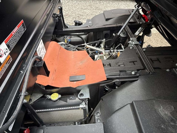 2021-kubota-rtv-x1100c-image-13