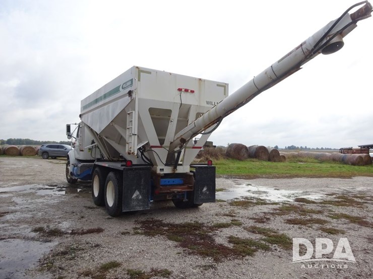 2003-international-8100-image-26