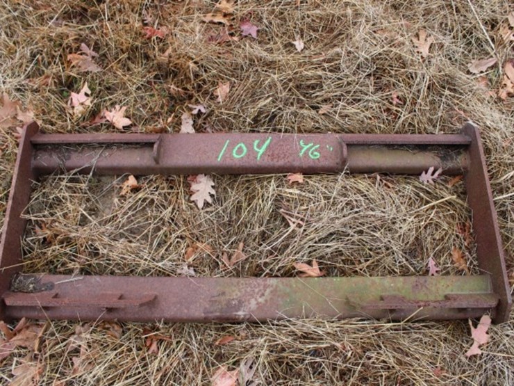 skid-steer-quick-hitch-bracket-46"-image-1