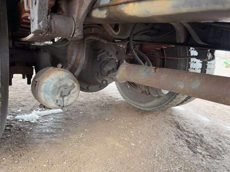 1997-international-4900-image-16