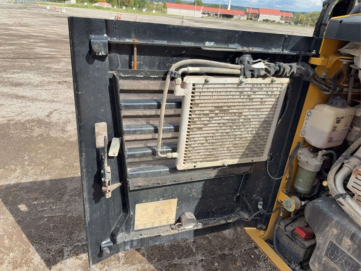 caterpillar-259d-image-24