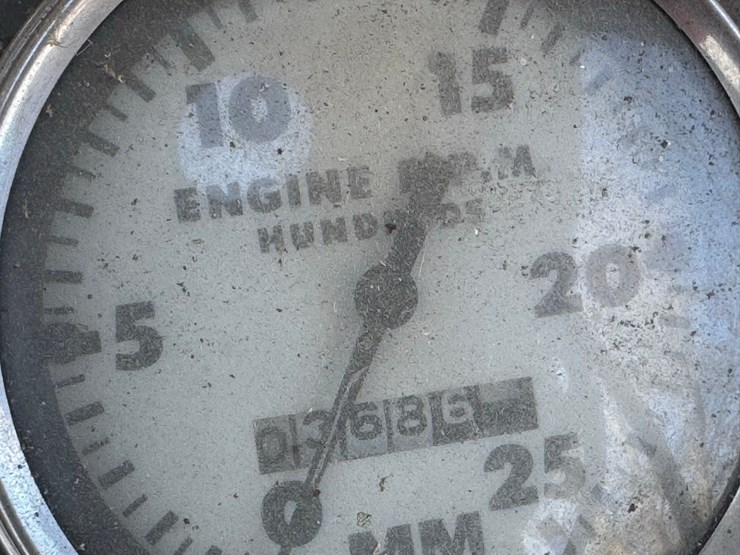 minneapolis-moline-g1000-image-18